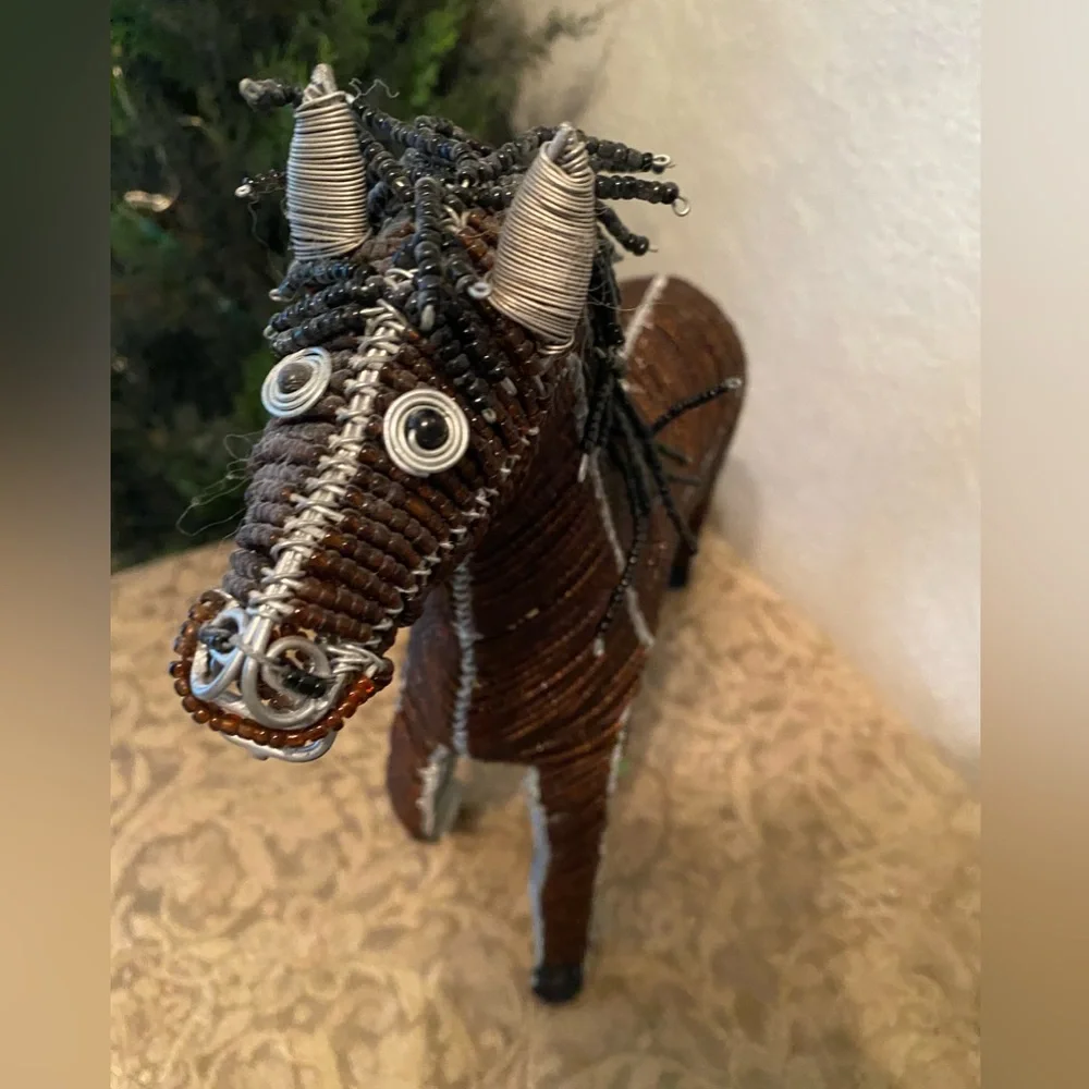 Beadworx Brown Horse with Black Tail and Mane. NWT. - Picture 2 of 11